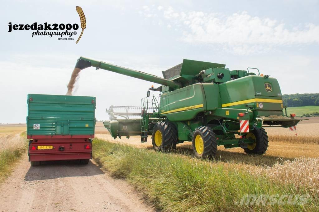 John Deere T 560 i Moissonneuse batteuse