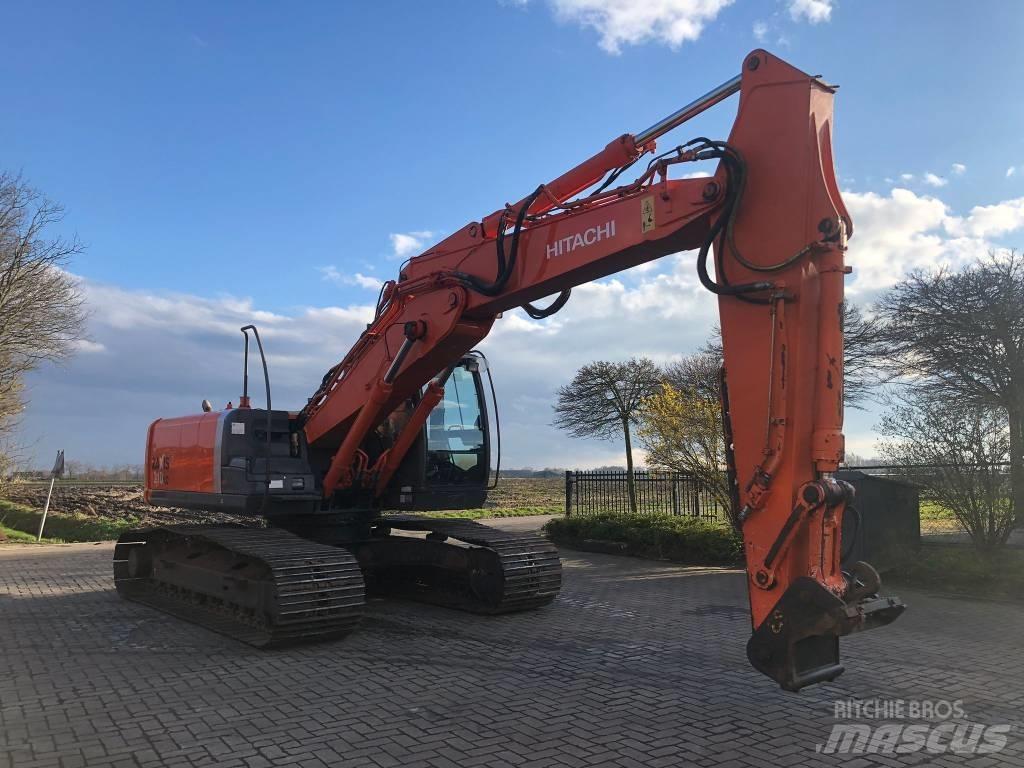 Hitachi ZX 210 LC-3 Pelle sur chenilles
