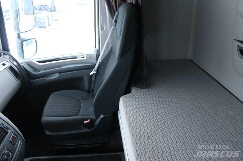 DAF XF530 6X4 FTT Tracteur routier
