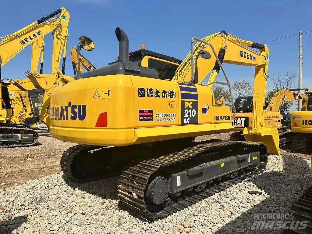 Komatsu PC 210-8 Pelle sur chenilles