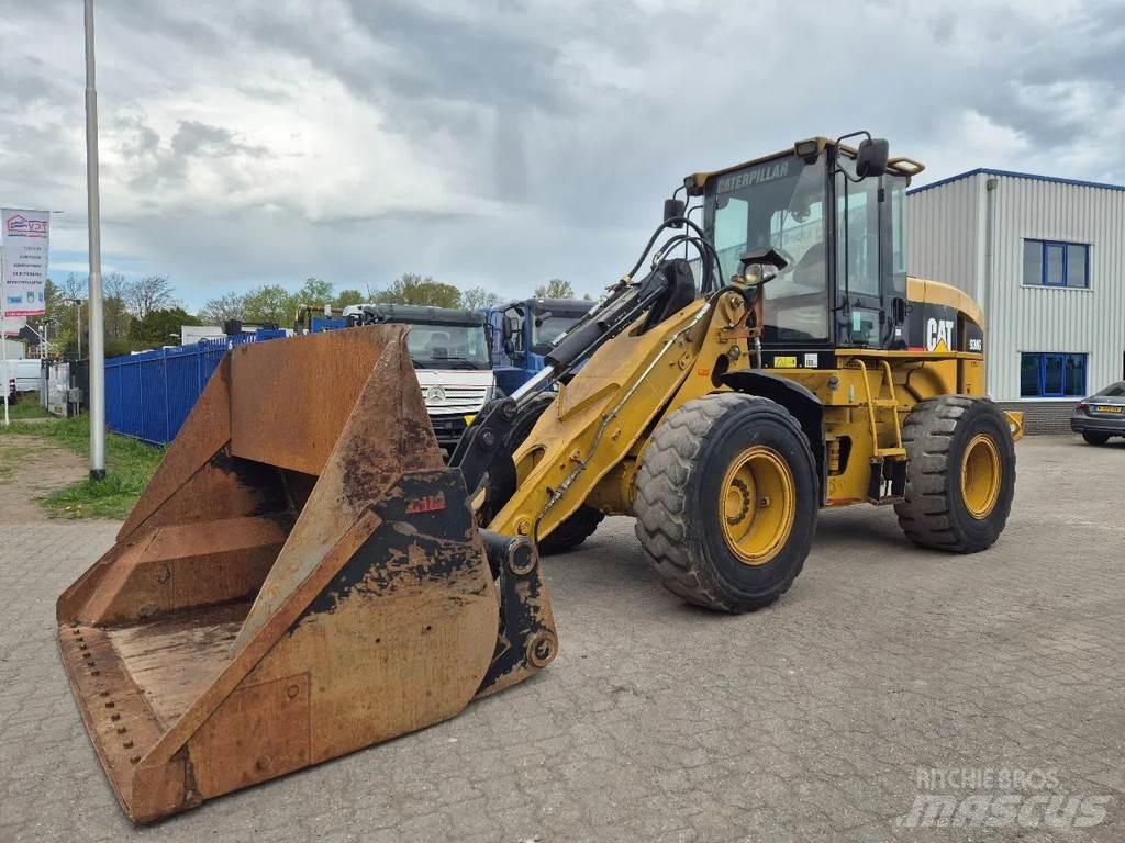 CAT 930G Chargeuse sur pneus