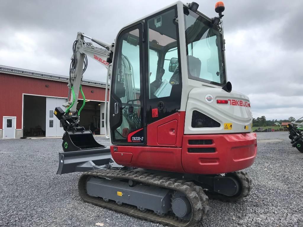Takeuchi TB235-2 Mini pelle < 7t