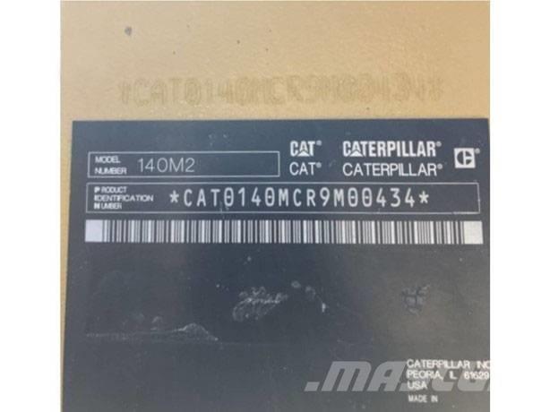 CAT 140 M 2 Niveleuse