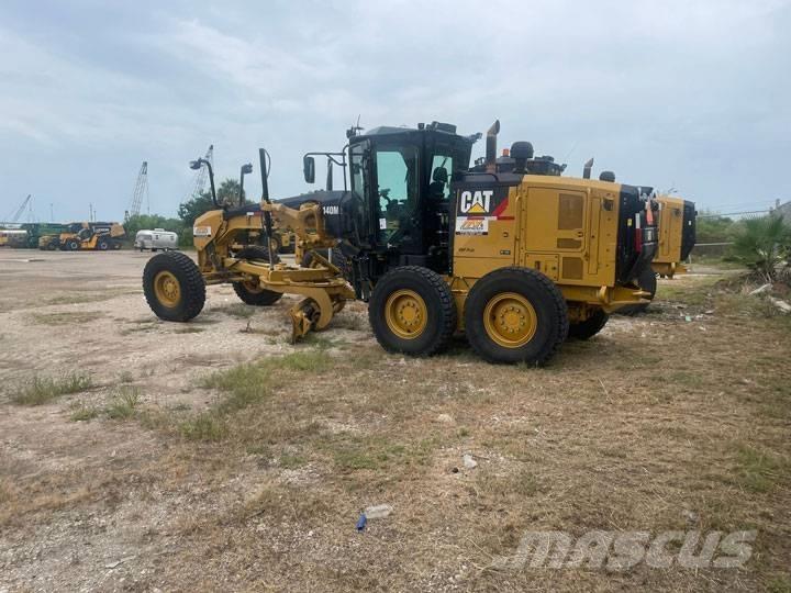 CAT 140 M 2 Niveleuse