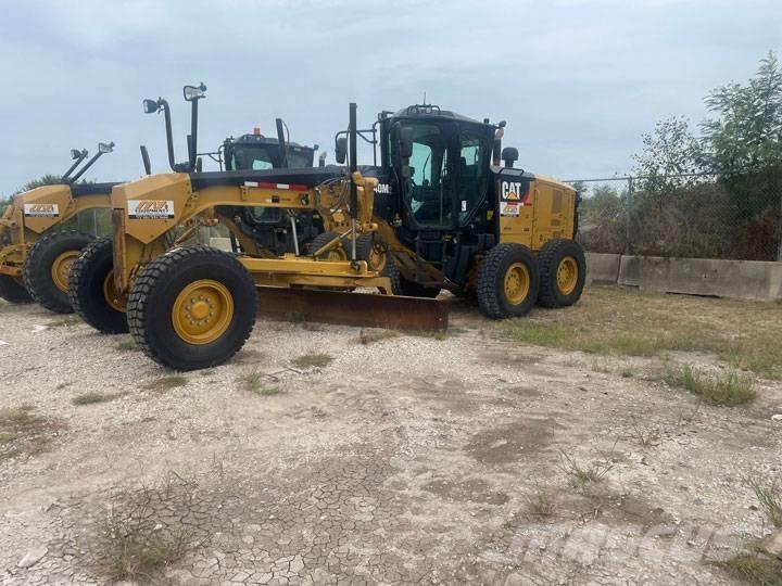 CAT 140 M 2 Niveleuse