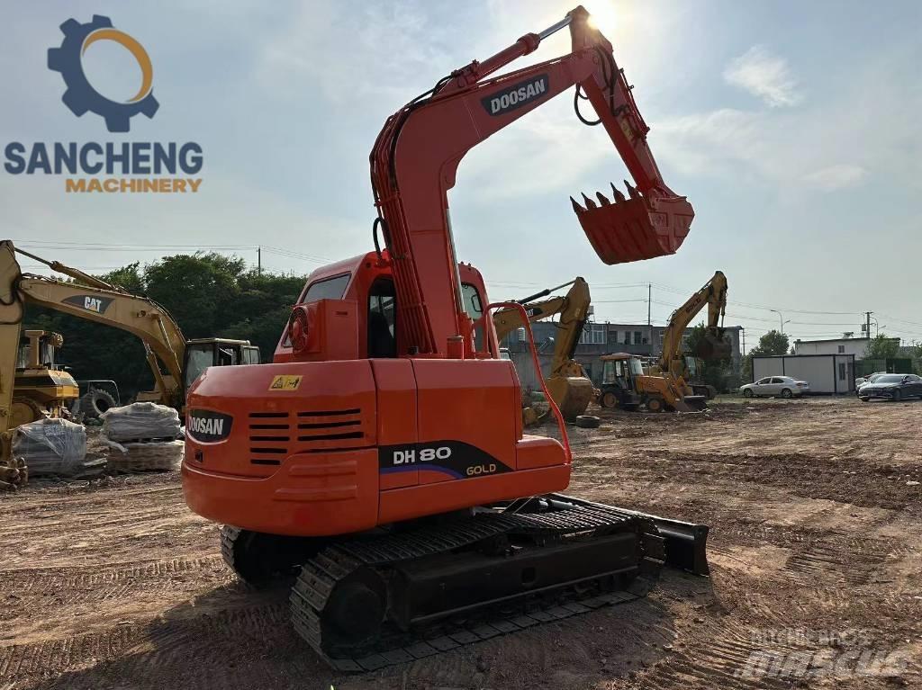 Doosan DH 80 Pelle sur chenilles
