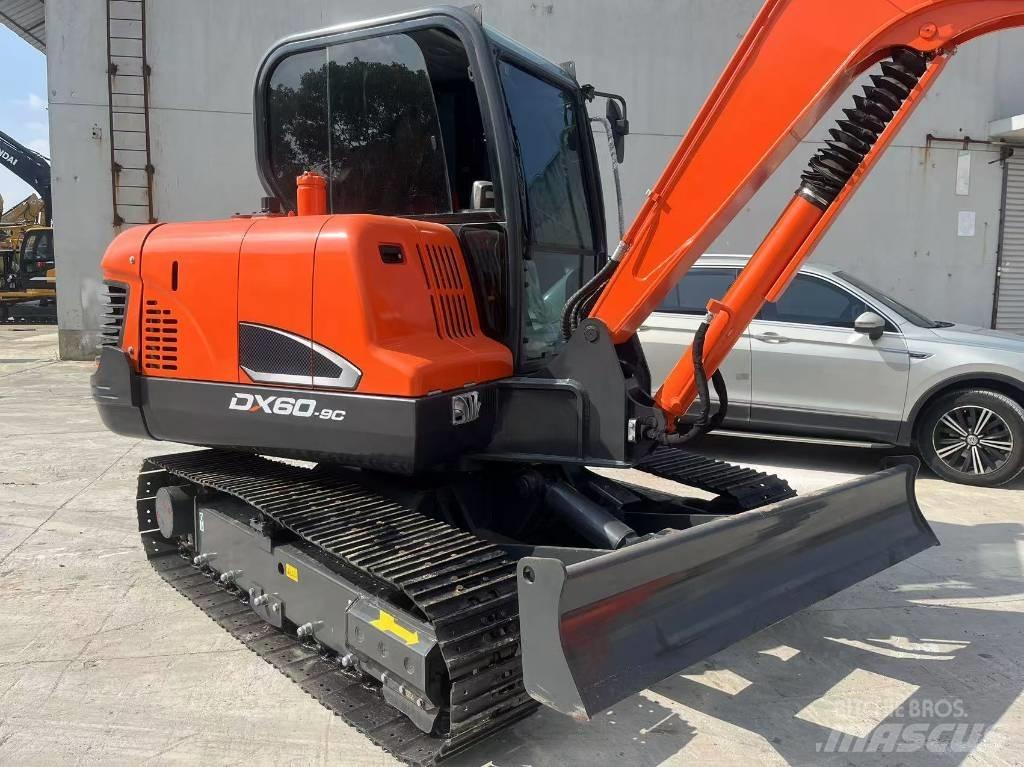 Doosan DX 60-9 C Mini pelle < 7t