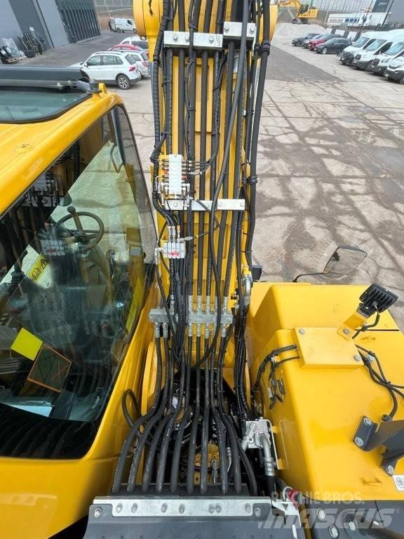 Komatsu PW160-11 Pelle sur pneus