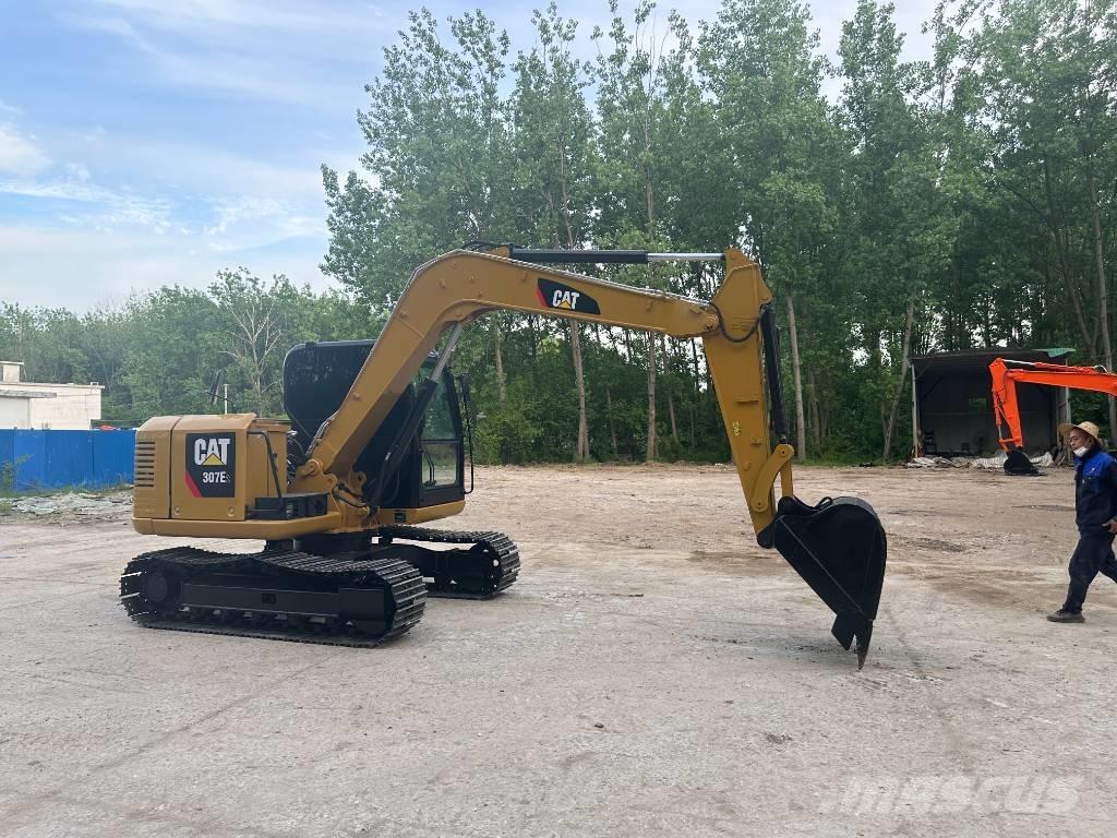 CAT 307E2 Pelle sur chenilles