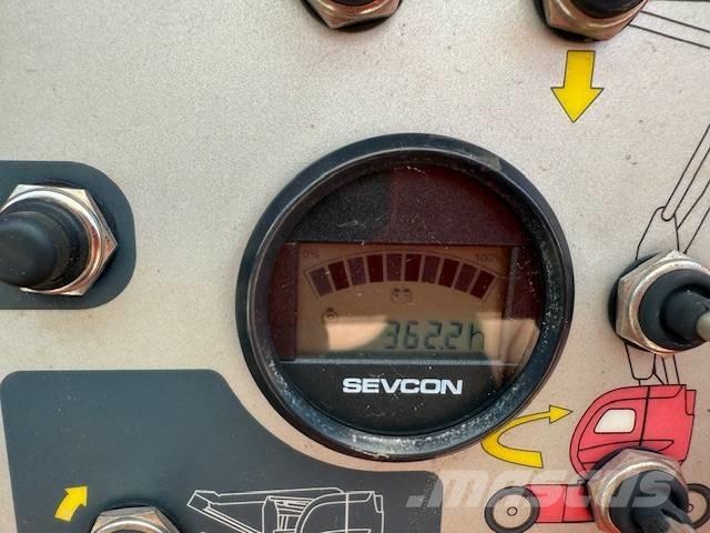 Manitou 170 AETJL Nacelles articulées