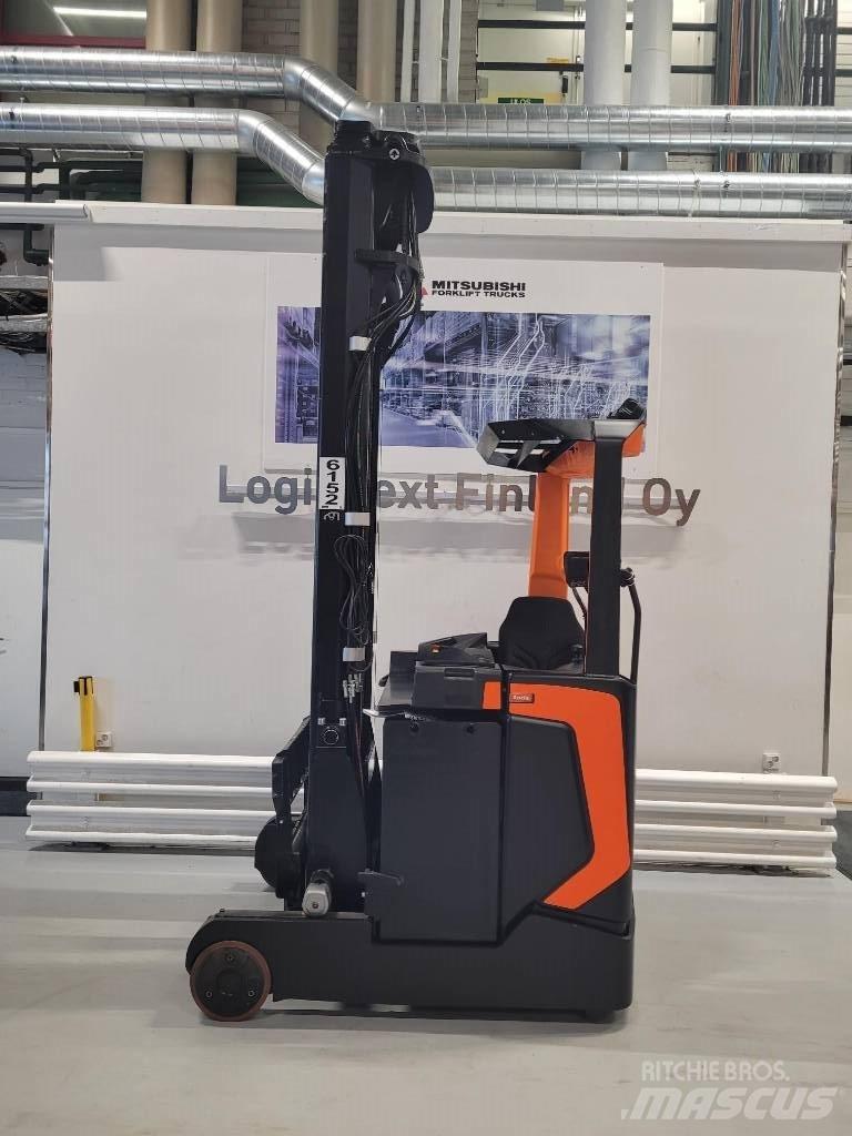 Rocla HXF16 Chariot à mât rétractable