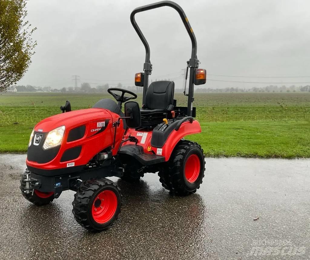 Kioti CS2510 Tracteur