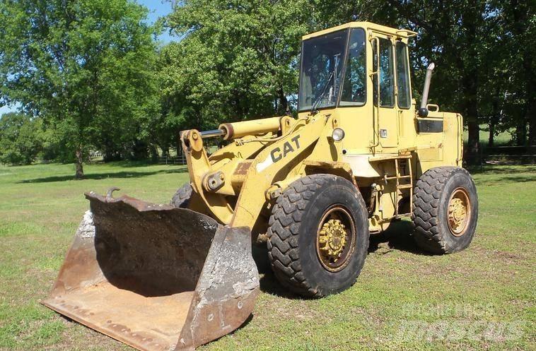 CAT 926 E Chargeuse sur pneus