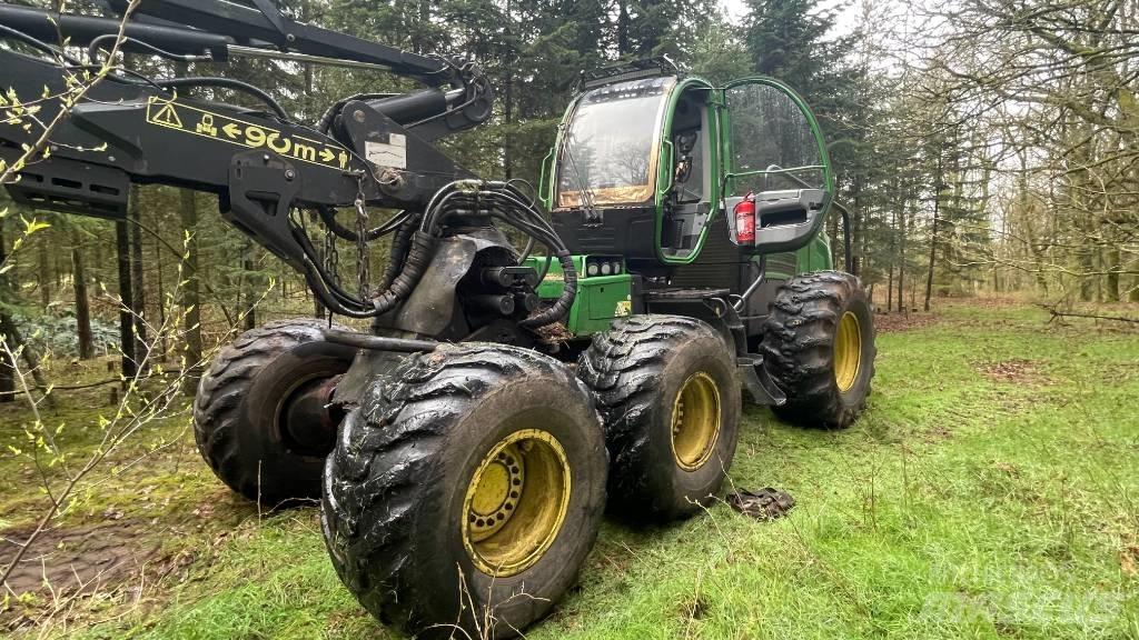 John Deere 1470 E Abatteuse