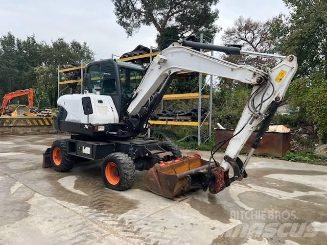 Bobcat E 57 W Pelle sur pneus