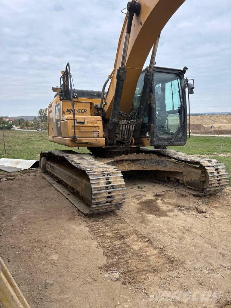 CAT 326 F Pelle sur chenilles