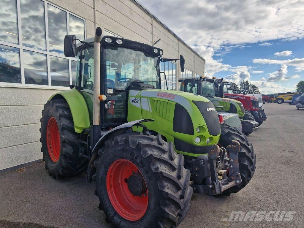 CLAAS Arion 640 Tracteur