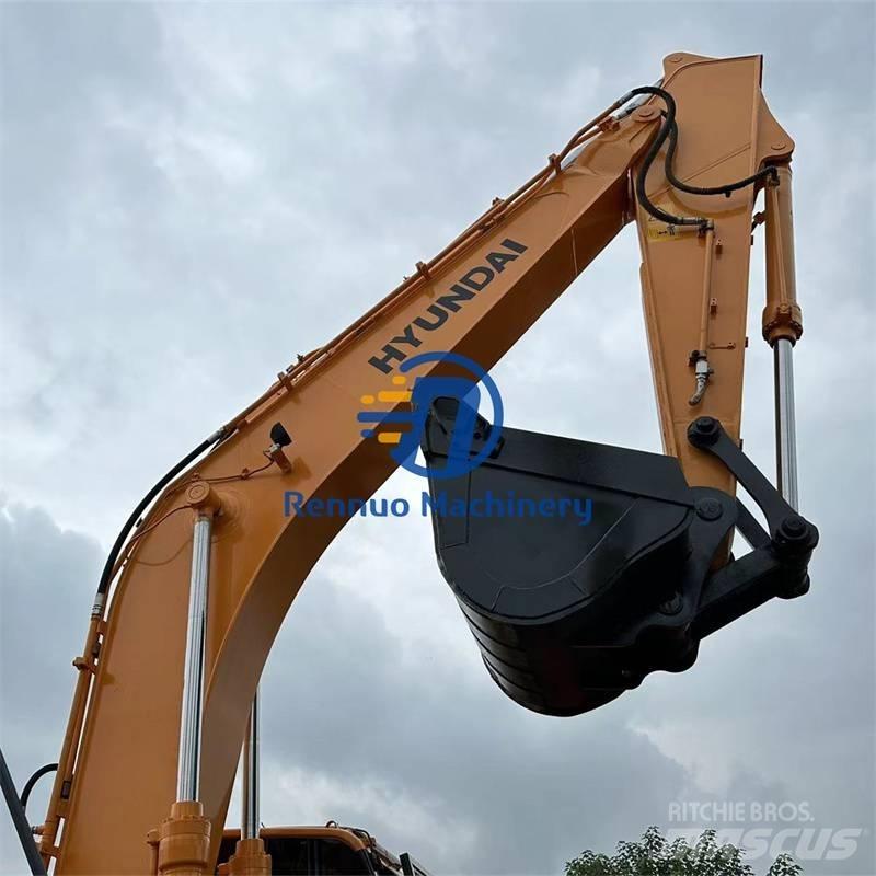 Hyundai R220LC-9S Pelle sur chenilles