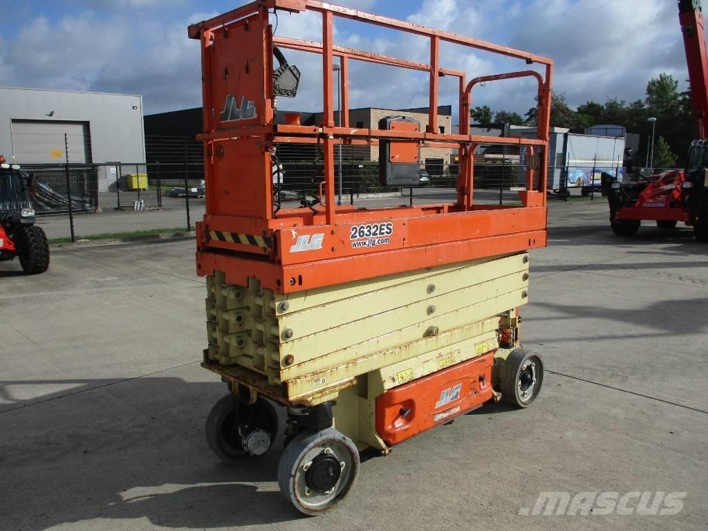 JLG 2632 ES  (081) Nacelle ciseaux