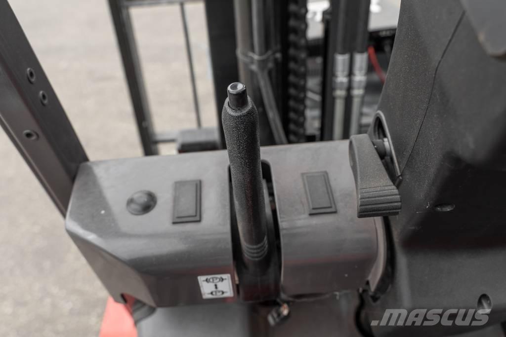 Manitou ME 435 Chariots élévateurs électriques