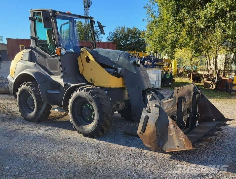 Mecalac AS 700 Chargeuse sur pneus