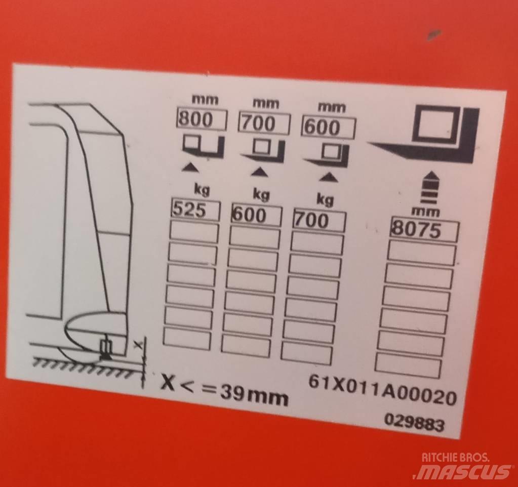 Linde K 011 Chariot à mât rétractable