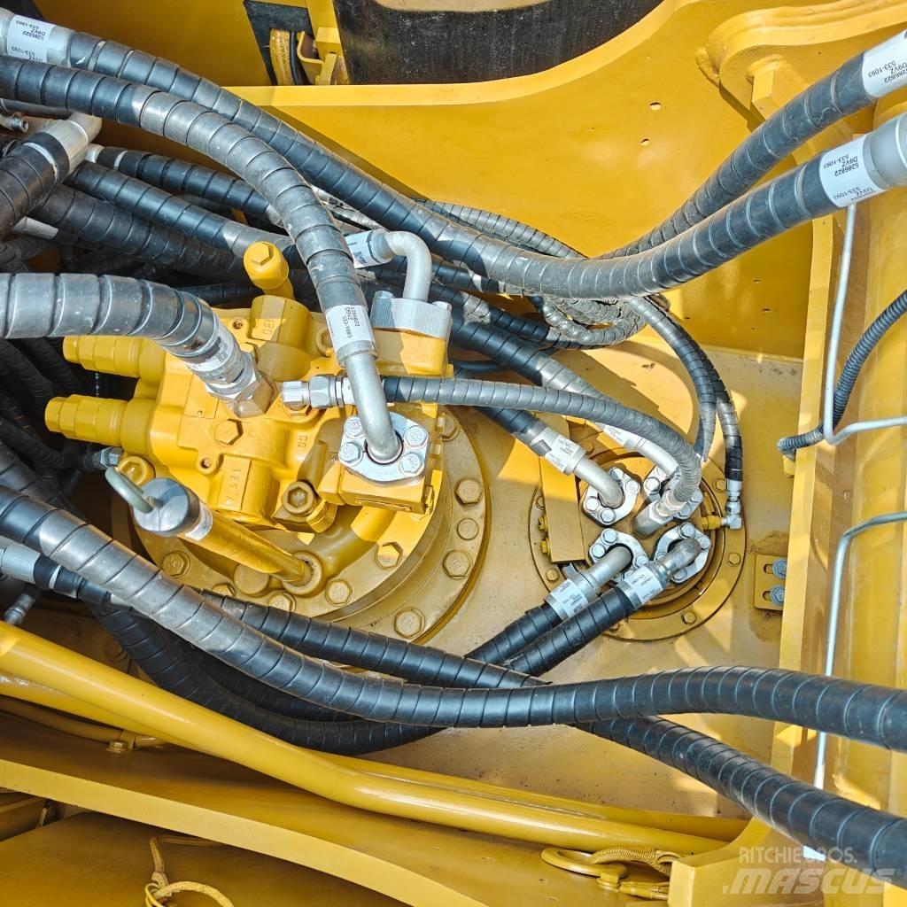 CAT 320D2L Pelle sur chenilles