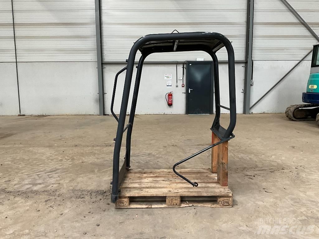 Kubota U 27-4 Cabine