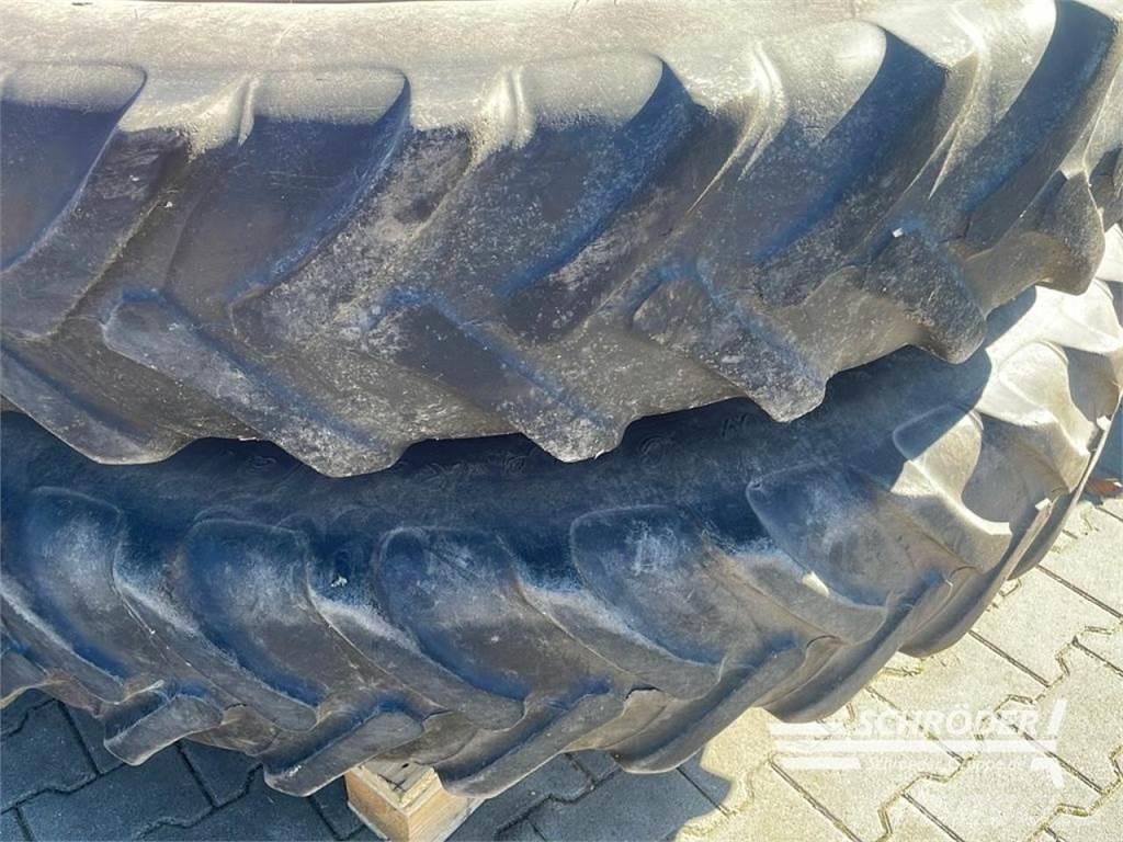  12.4 R 52 Pneus, roues et jantes