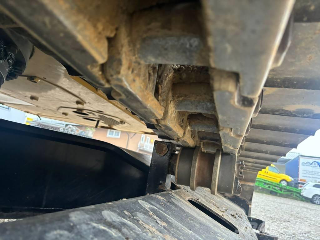 CAT 323-07E Pelle sur chenilles