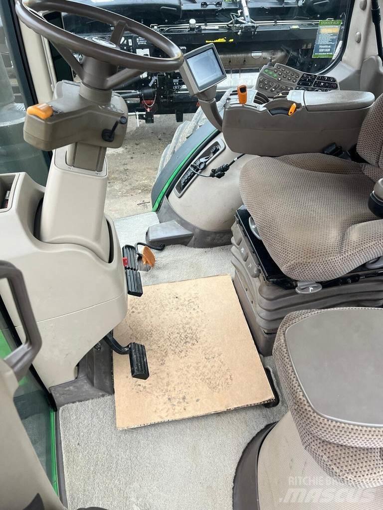 John Deere 8260R Tracteur