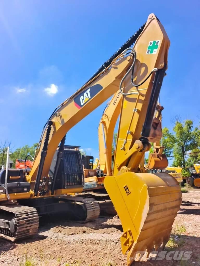 CAT 324 D2L Pelle sur chenilles