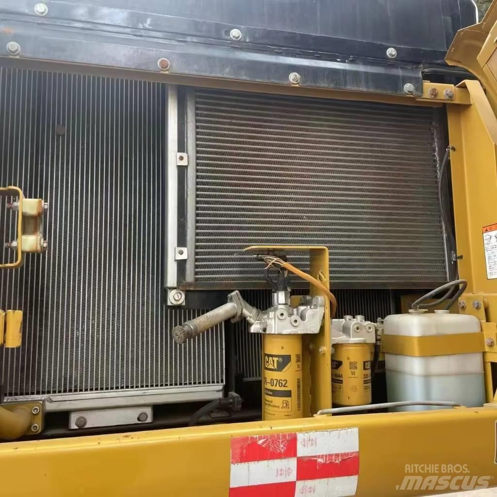 CAT 336 D Pelle sur chenilles