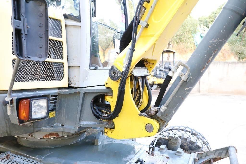 Wacker Neuson 6503 Pelle sur pneus
