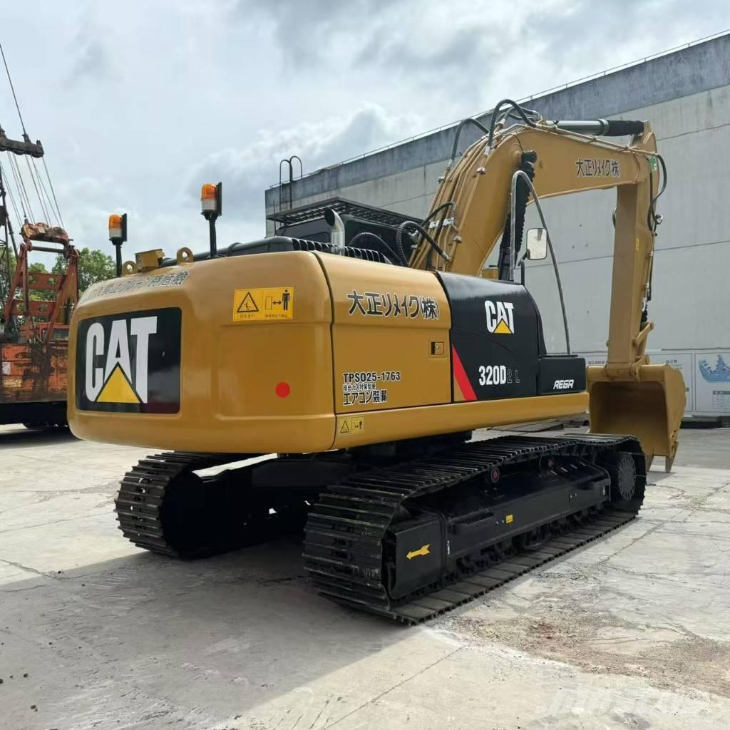 CAT 320D2 Pelle sur chenilles