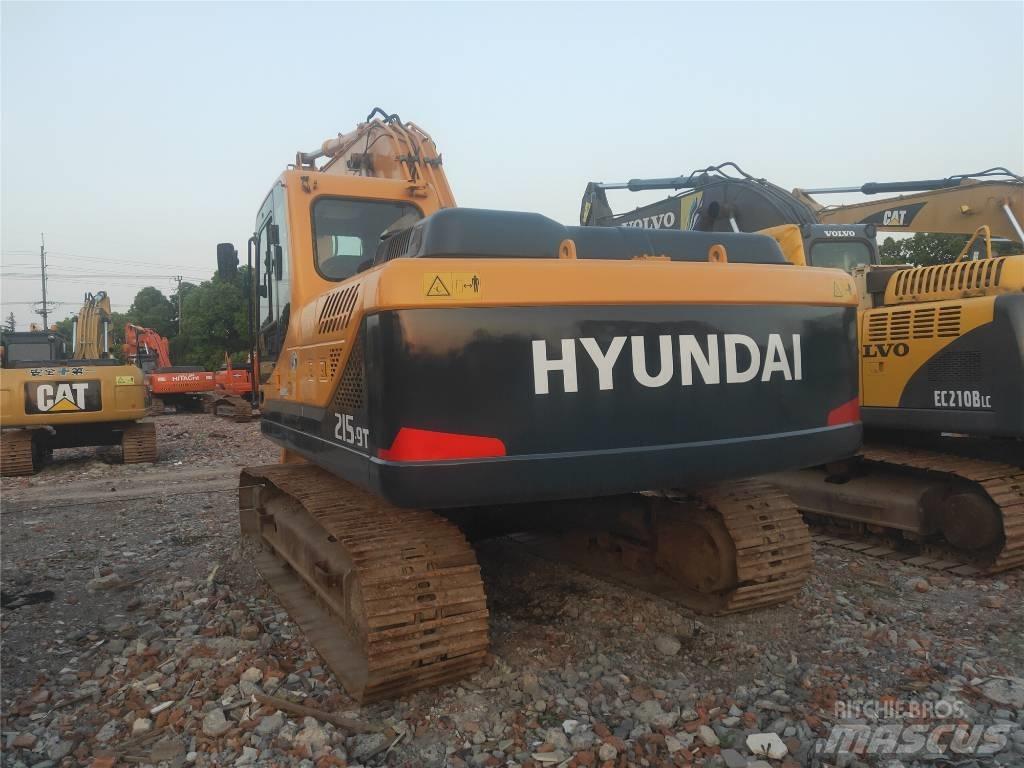 Hyundai R215-9 Pelle sur chenilles