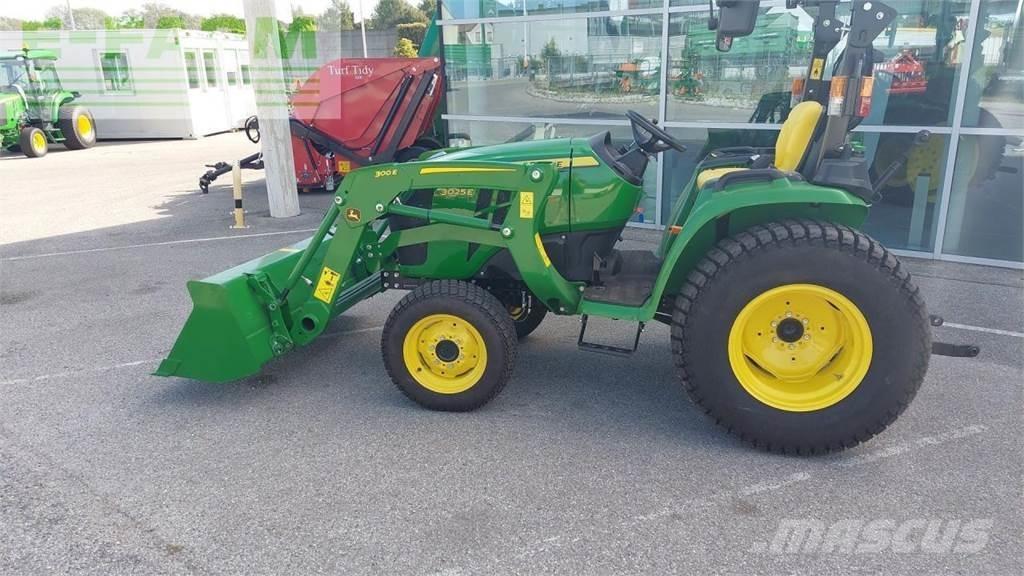 John Deere 3025E Tracteur