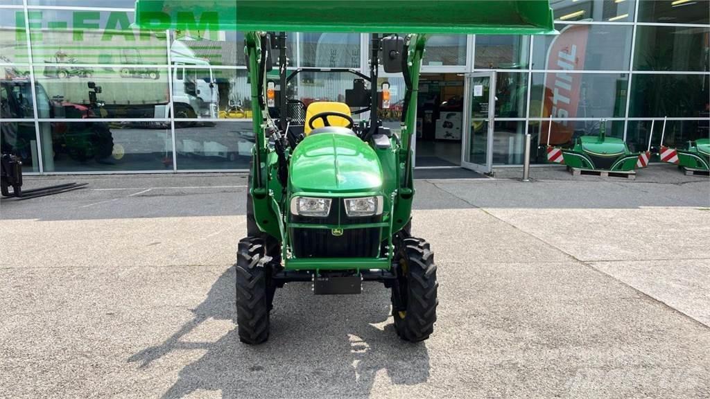 John Deere 3025E Tracteur