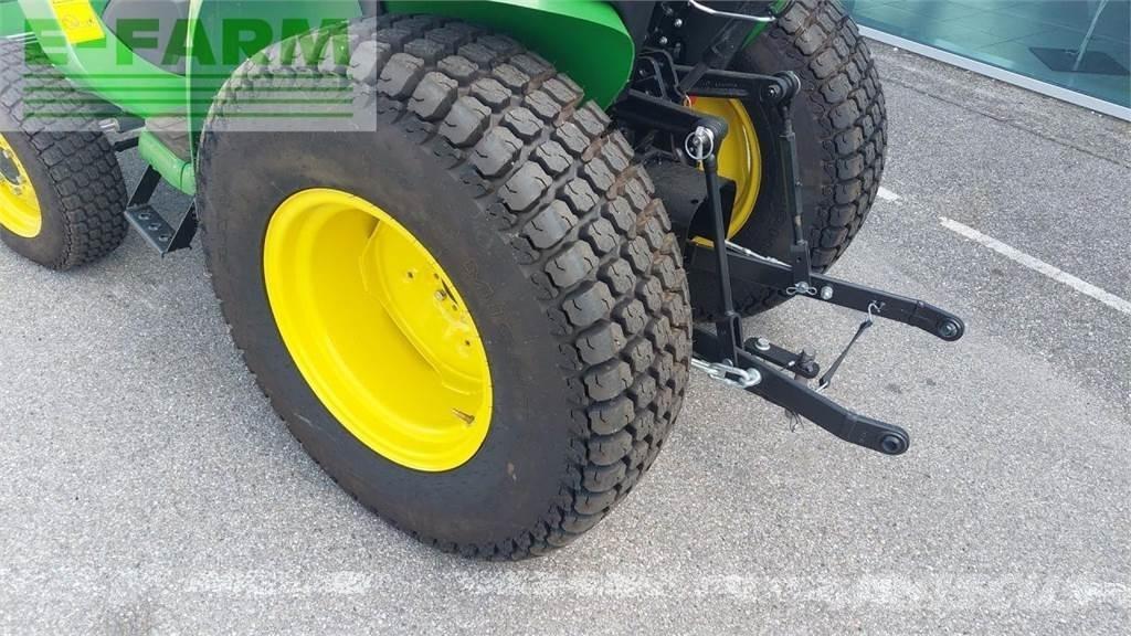 John Deere 3025E Tracteur