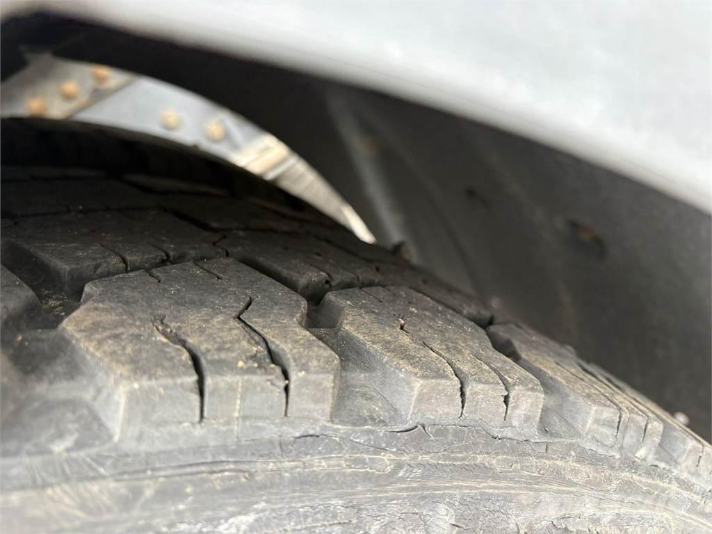 Scania R 12 L Châssis cabine