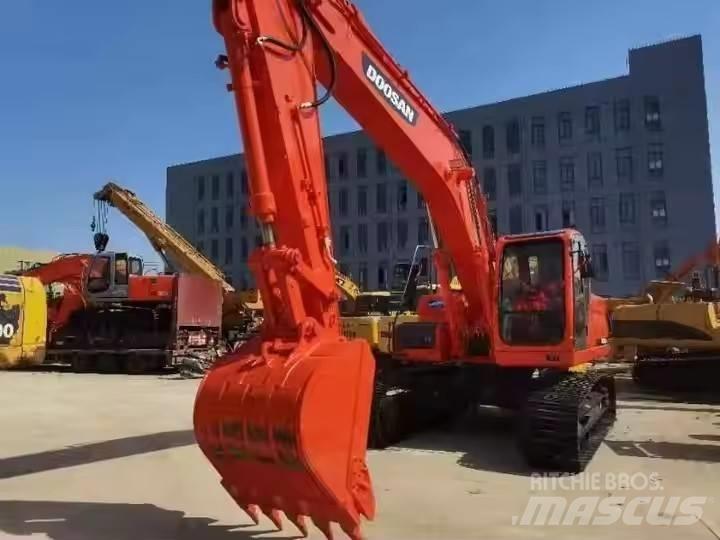Doosan DX225LC Pelle sur chenilles