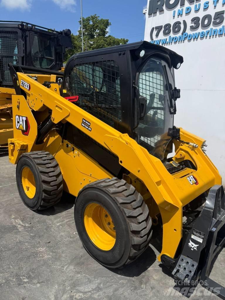 CAT 272D3 Chargeuse compacte