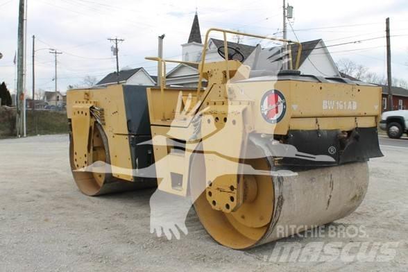 Bomag BW161ADS Rouleaux monocylindre
