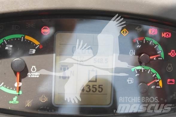 CASE 321F Chargeuse sur pneus