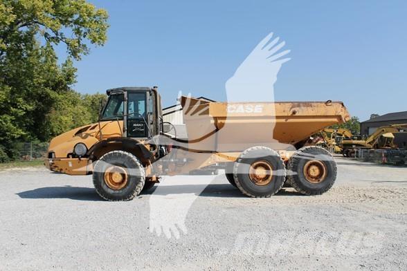 CASE 330B Tombereau articulé