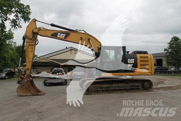 CAT 323FL Pelle sur chenilles