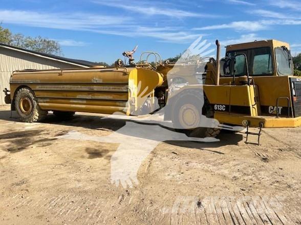 CAT 613C Camion citerne à eau