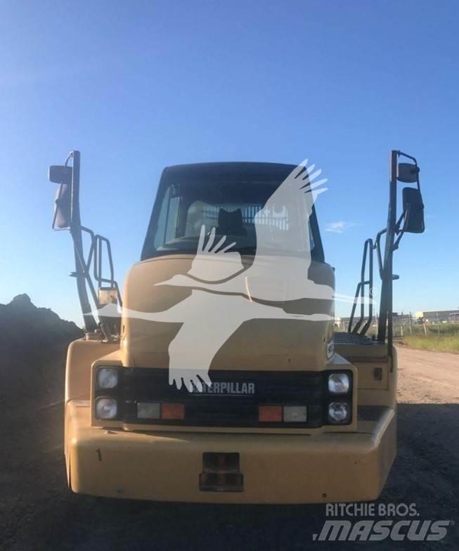 CAT 725 Tombereau articulé