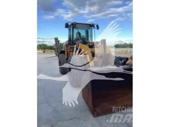 CAT 928G Chargeuse sur pneus