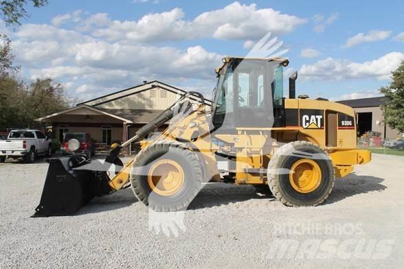 CAT 930G Chargeuse sur pneus